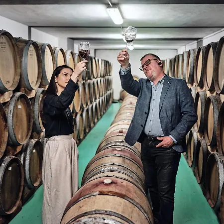 Hotel Domeniile Panciu Winery & 3*